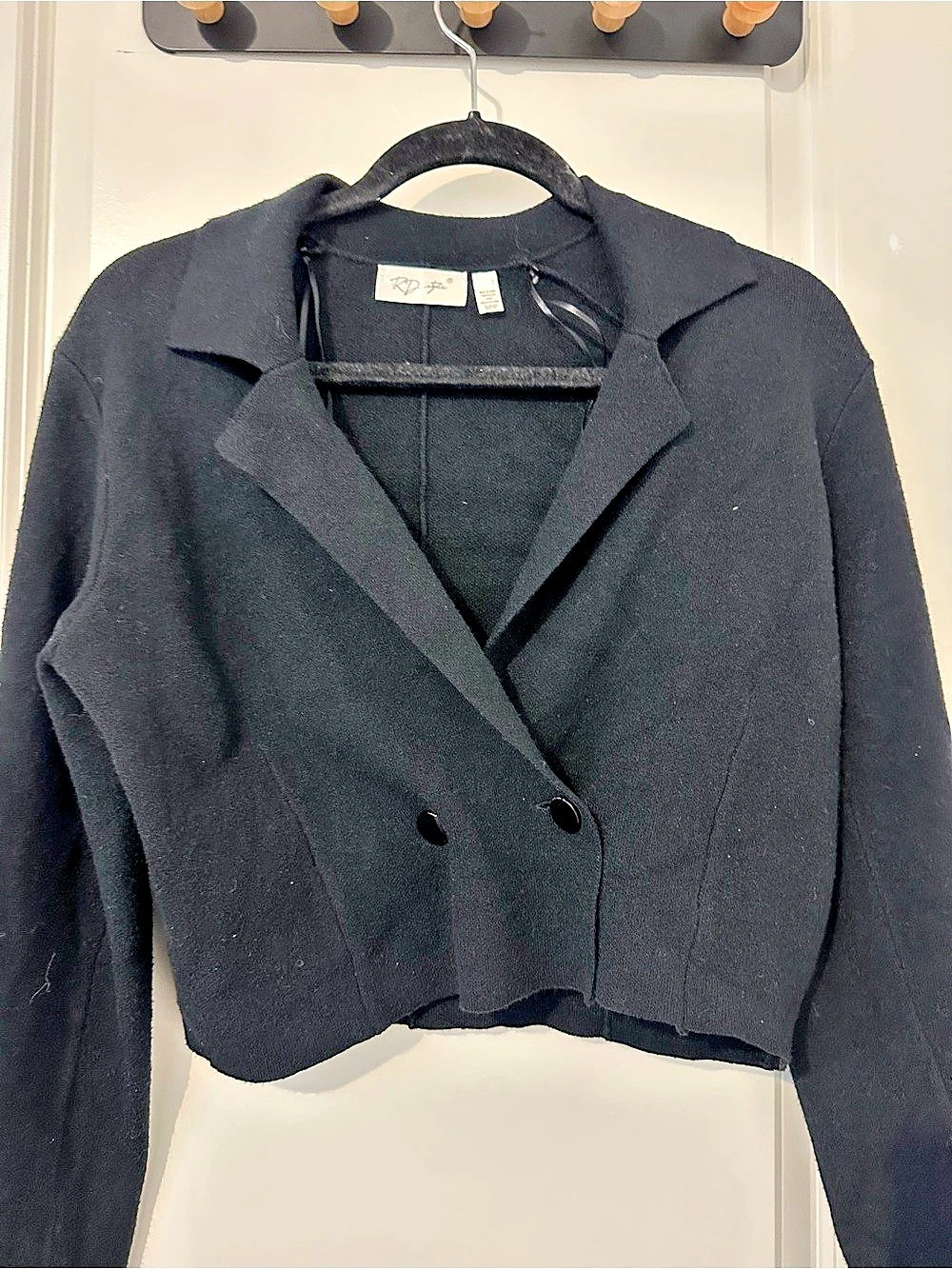 Simons Cropped Black Cardigan/Blazer Size Small
